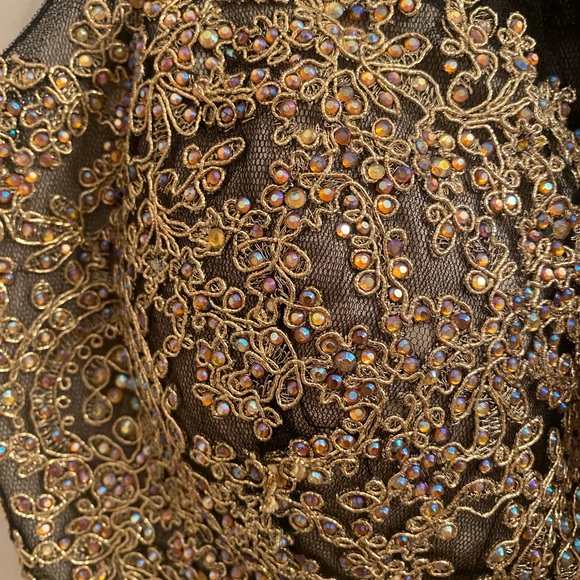 Gorgeous 2 piece prom dress - Picture 8 of 11